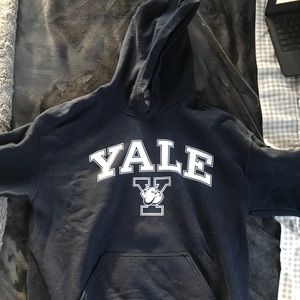 Yale Sweatshirt